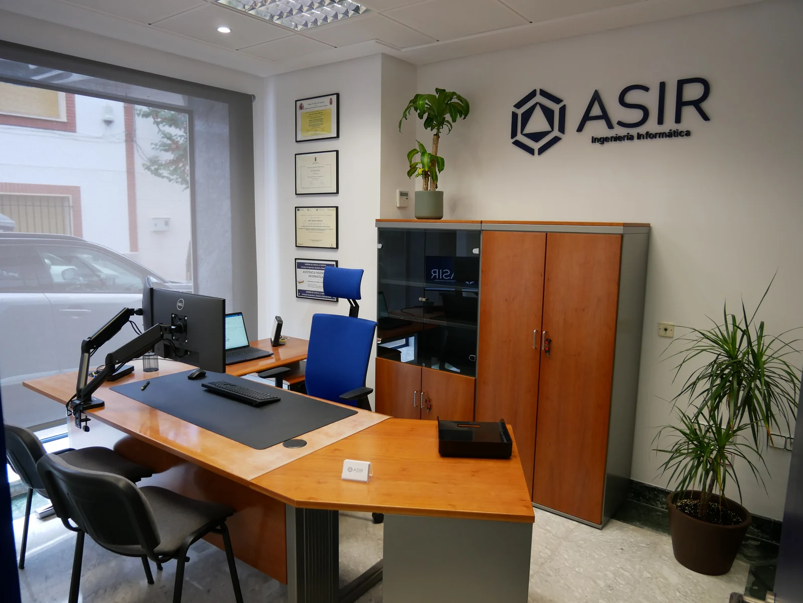 Despacho de ASIR Ingeniería Informática en Castellar de Santiago